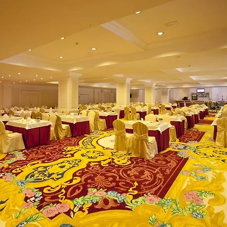 Royal Congress 3*