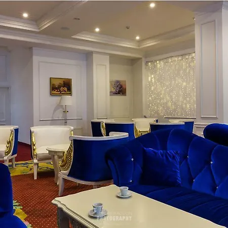 Royal Congress 3*